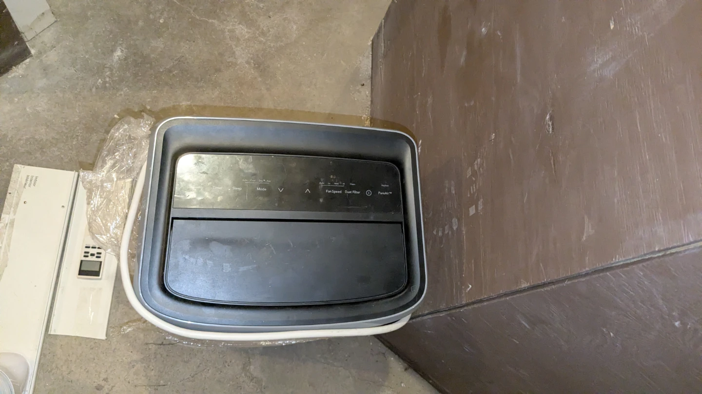 Frigidaire Portable Air Conditioner - photo 2