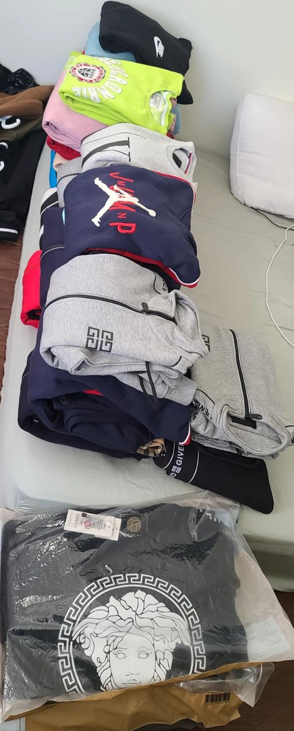 Hoodies, Tracksuits, and Sweatshirts ( Read description $) - photo 2