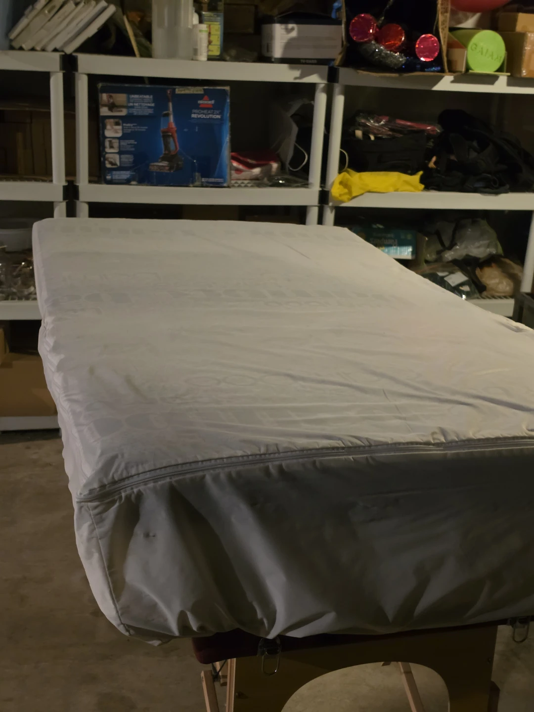 Single Mattress With Anti-insects Cover