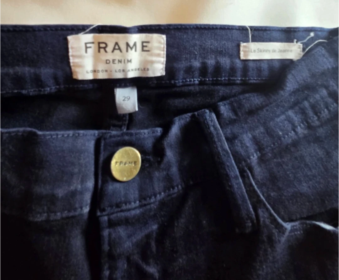 FRAME Le Skinny Jeans Black Distressed Size 29 - photo 5