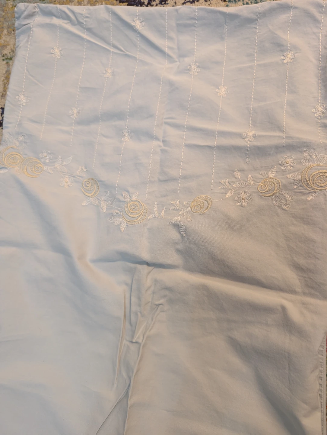 Bella Lux Embroidered Pillowcases (Pair) - photo 5