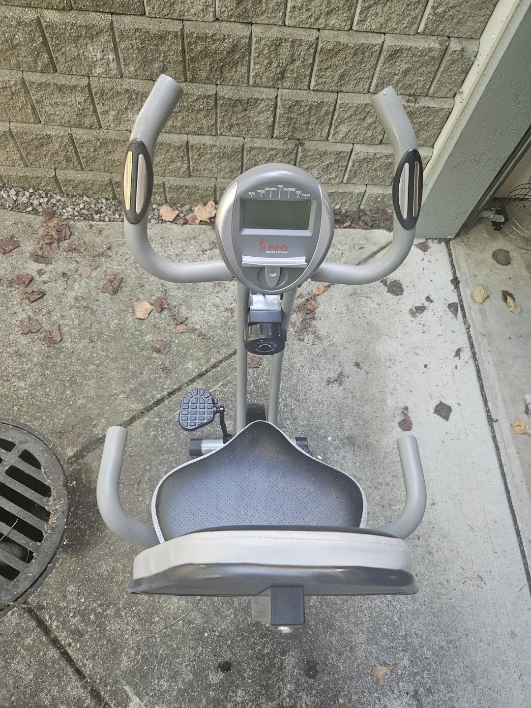 Sunny Health & Fitness Stationary Bike - photo 2