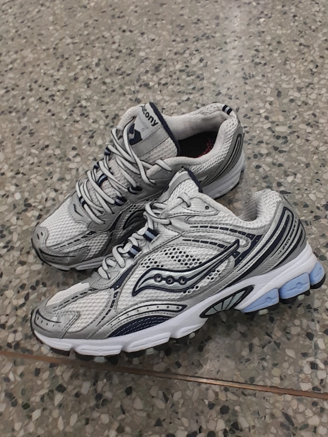 Saucony Running Shoes Women's Size 9