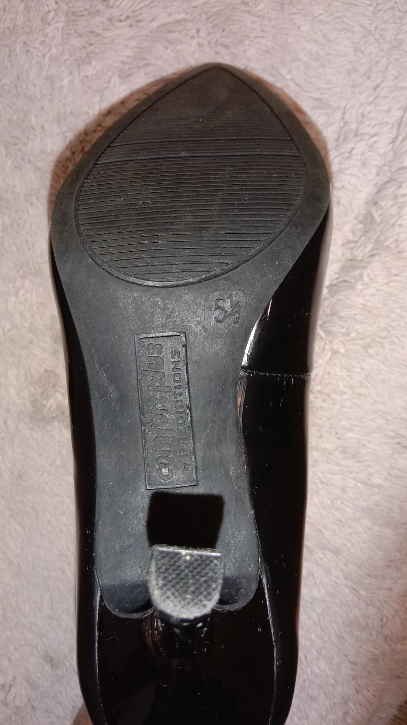Comfort Plus by Predictions Black Patent Heels Size 5.5 - photo 3