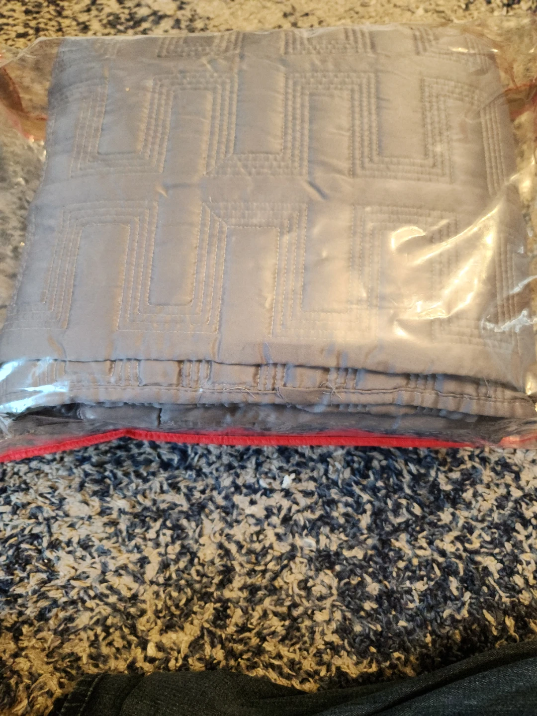 Grey twin thin blanket & 2 pillow covers - photo 2