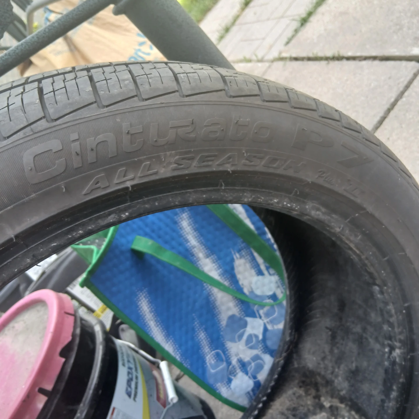 2x Pirelli Cinturato P7 All Season Tires 225/45R18 - photo 3