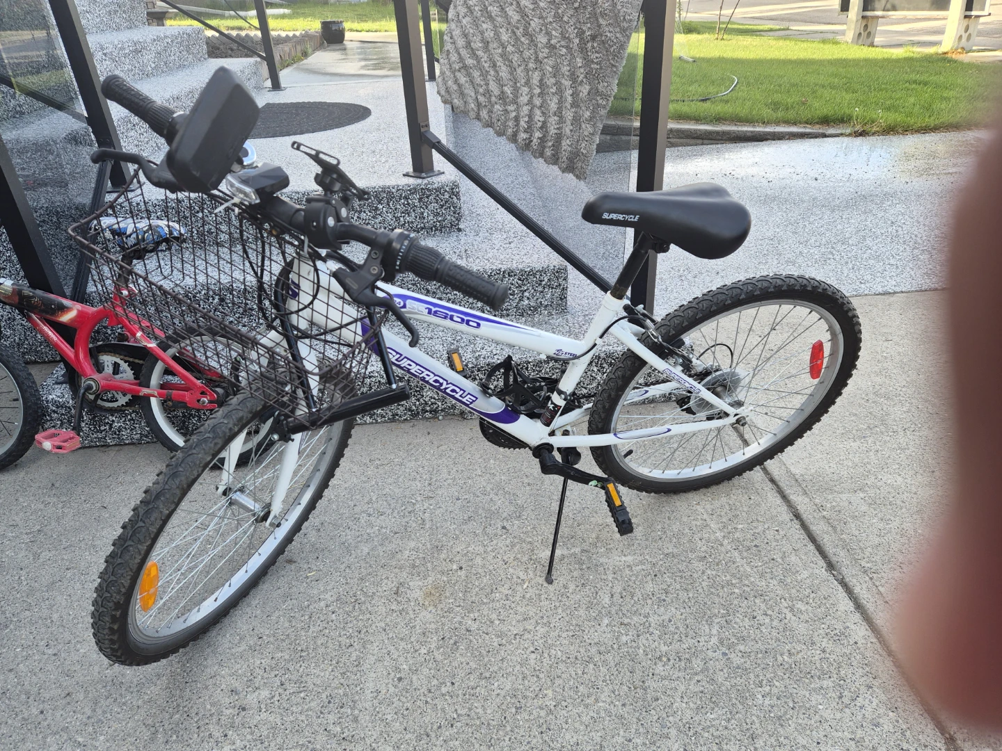 3 bikes