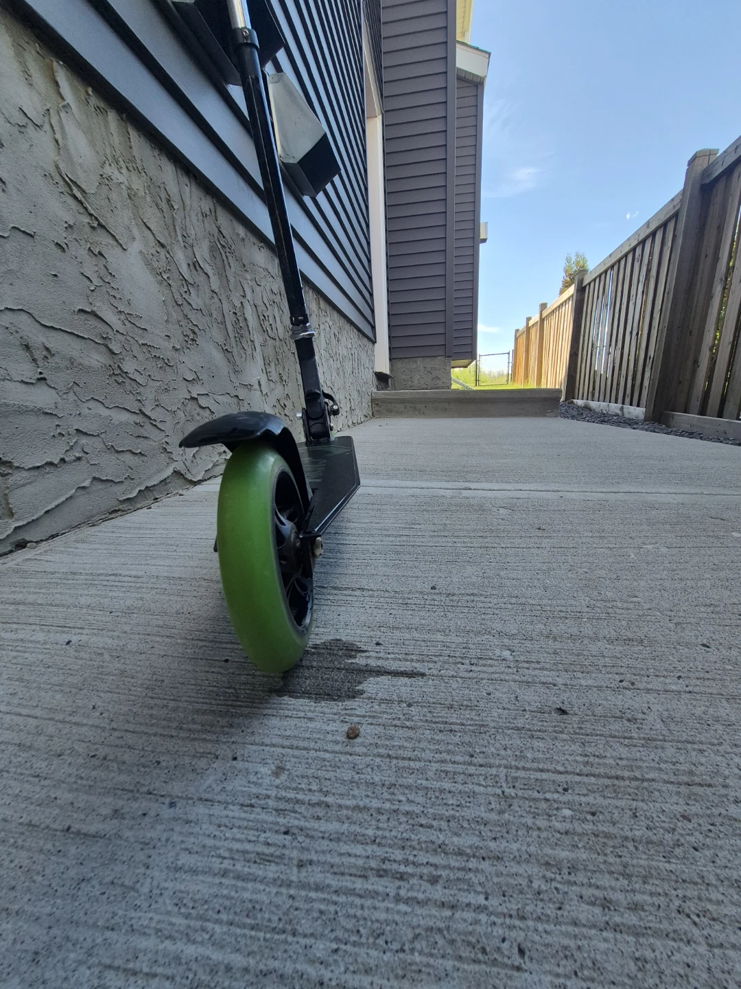 CAPIX Kick Scooter with Green Wheels - photo 2