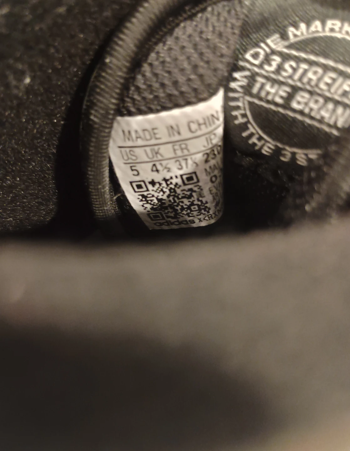 Souliers Adidas Forum Mid grandeur 5 noir et blanc - photo 3