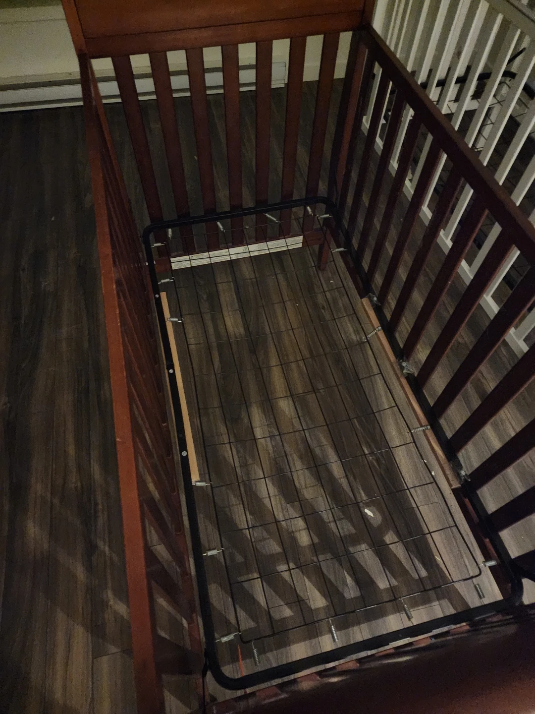 Wooden Crib and White Crib - photo 2