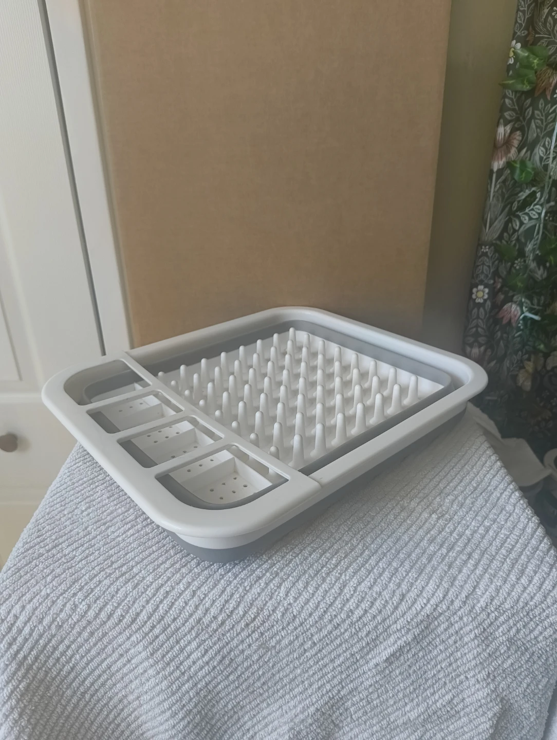 Collapsible Dish Drainer with Tray - photo 2