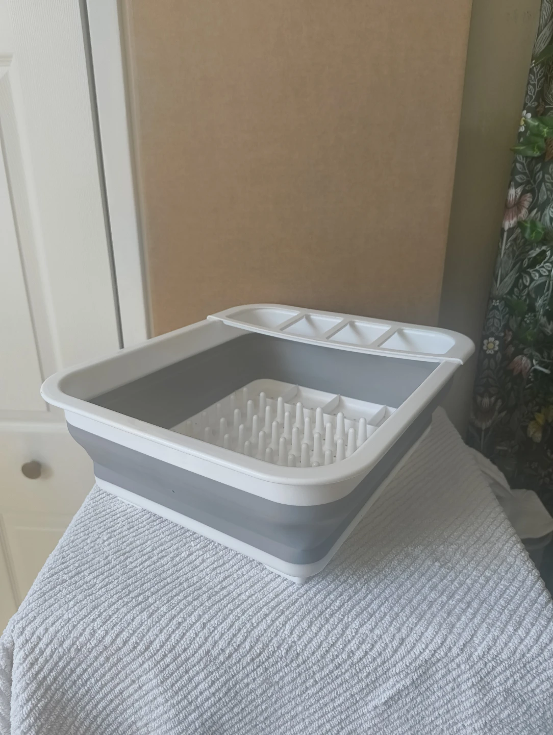 Collapsible Dish Drainer with Tray - photo 3