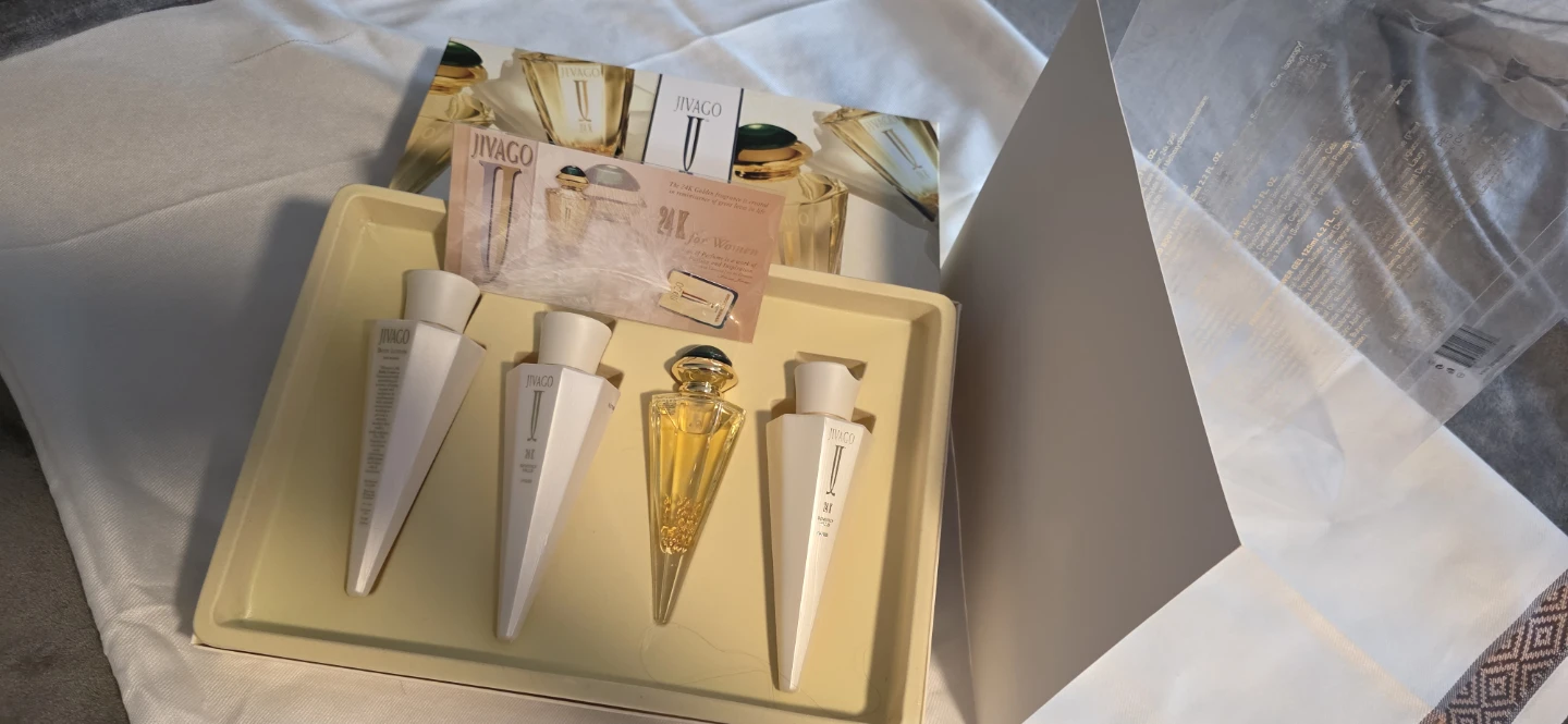 JIVAGO 24K Golden Fragrance Perfume & Body Lotion Set for Women - photo 4