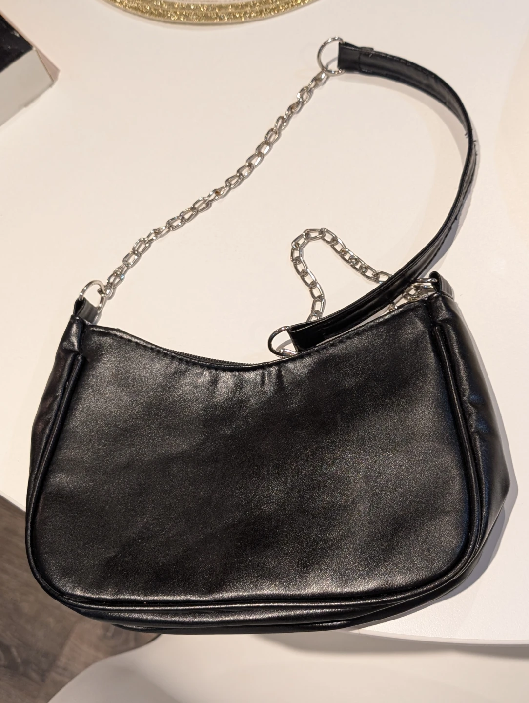 Small Black pirse with chain strap