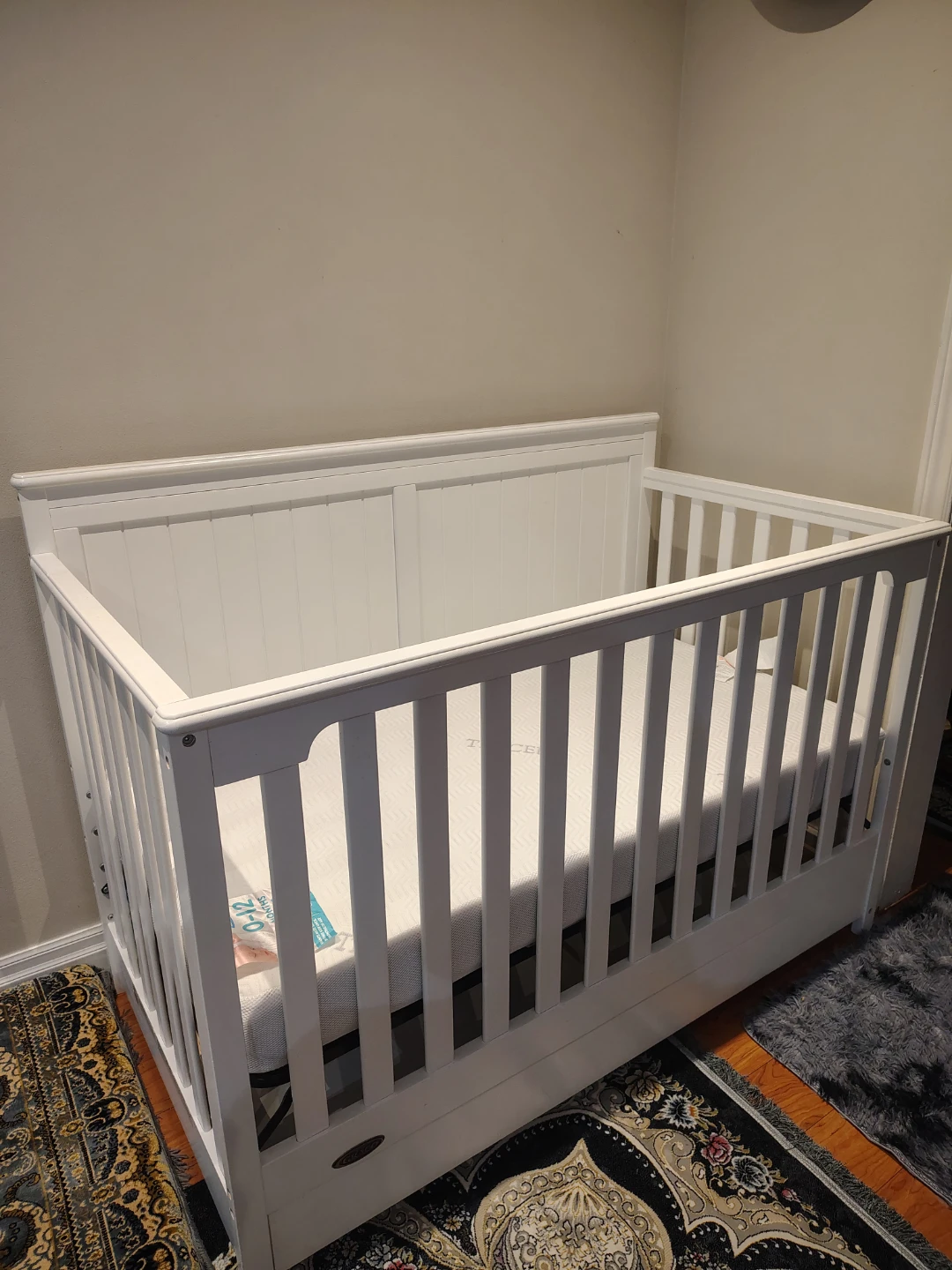 White Crib with Drawer and Mattress - photo 5