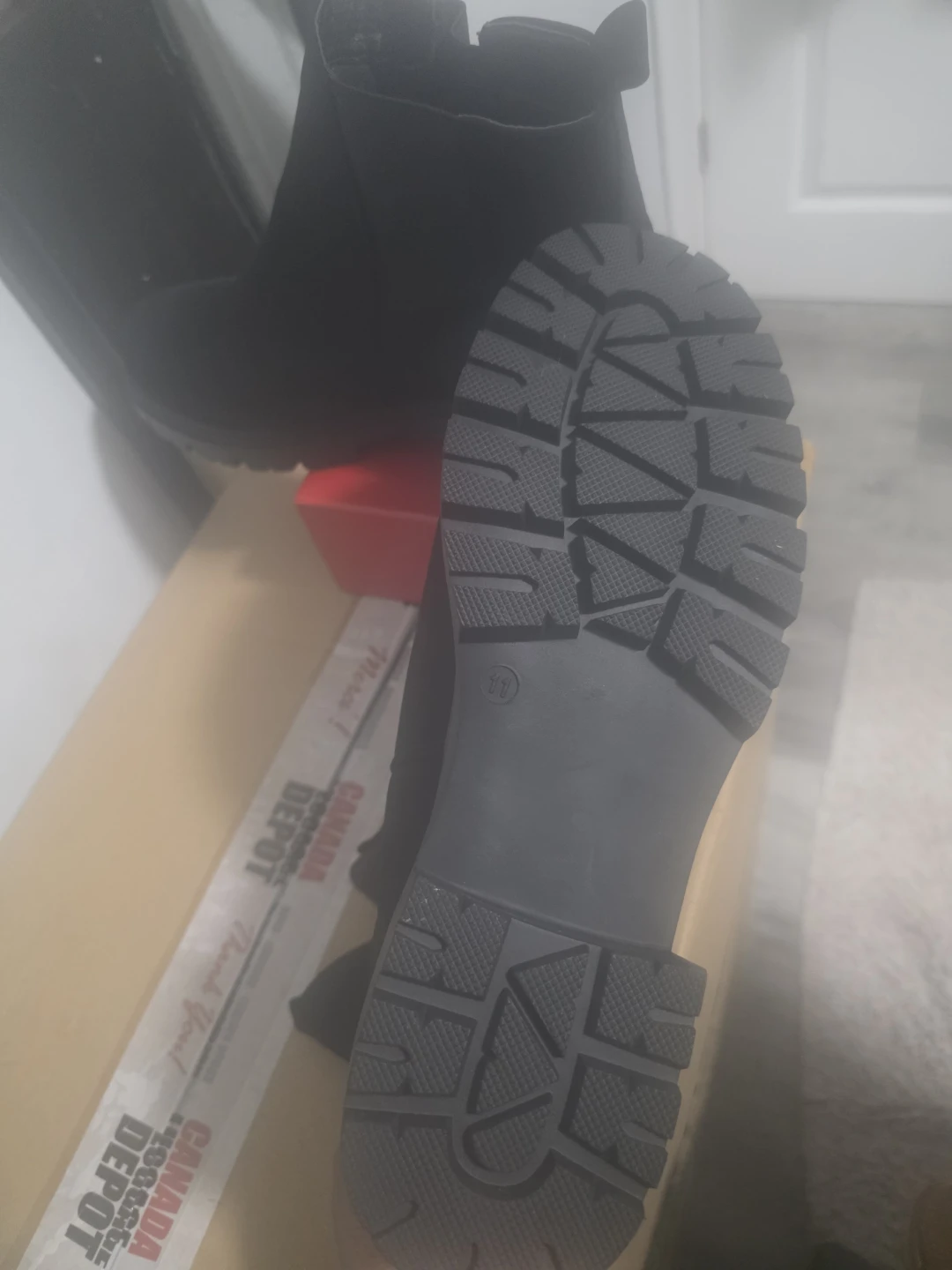 Black Chelsea Boots - photo 3
