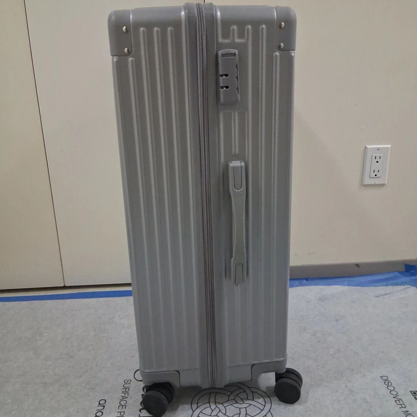 Luggage - photo 2