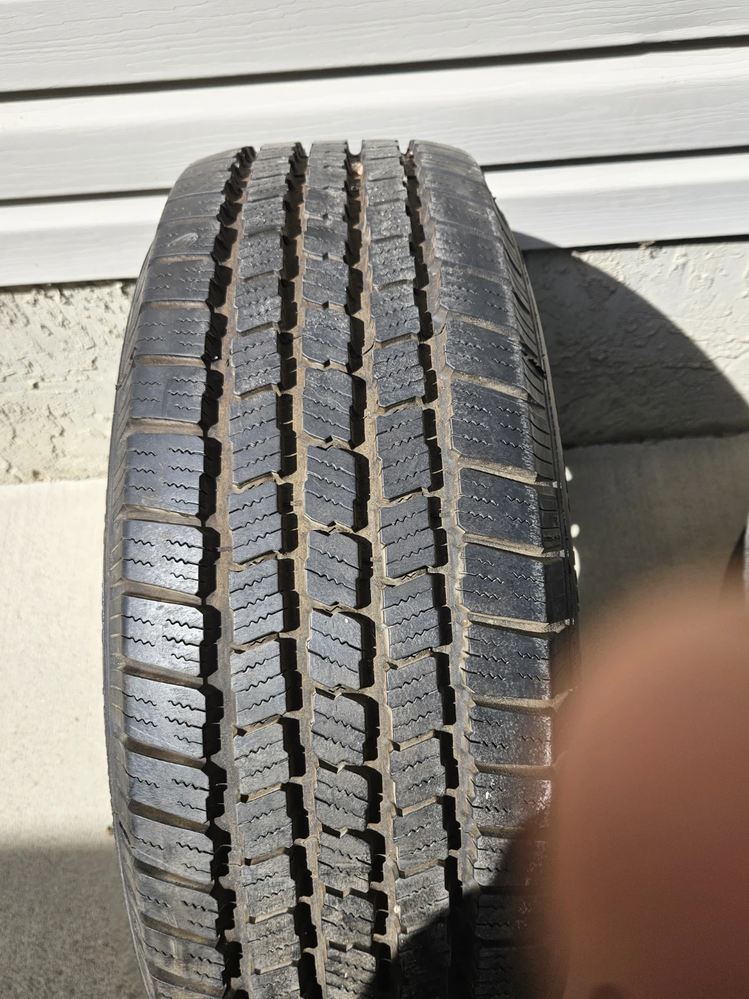 New Michelin LTX M/S Tire on original Ford Steel Rim 70R16 New - photo 2