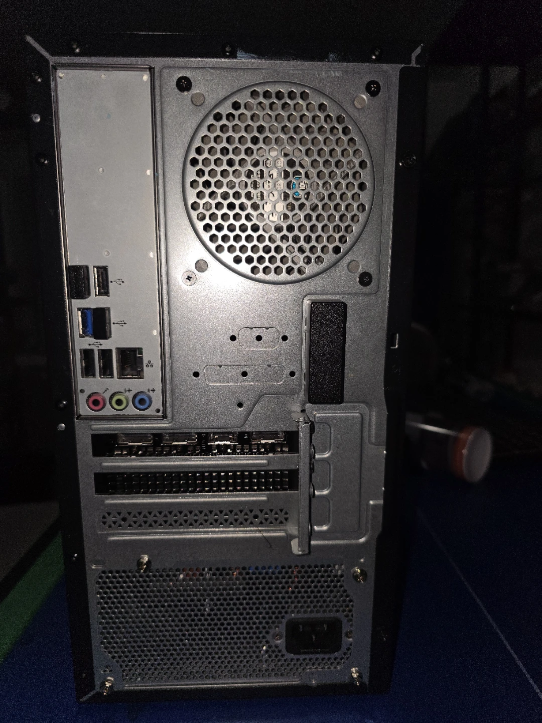 Acer Nitro Gaming PC - photo 2