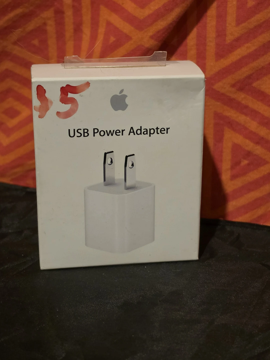 Apple 5W USB Power Adapter - photo 4