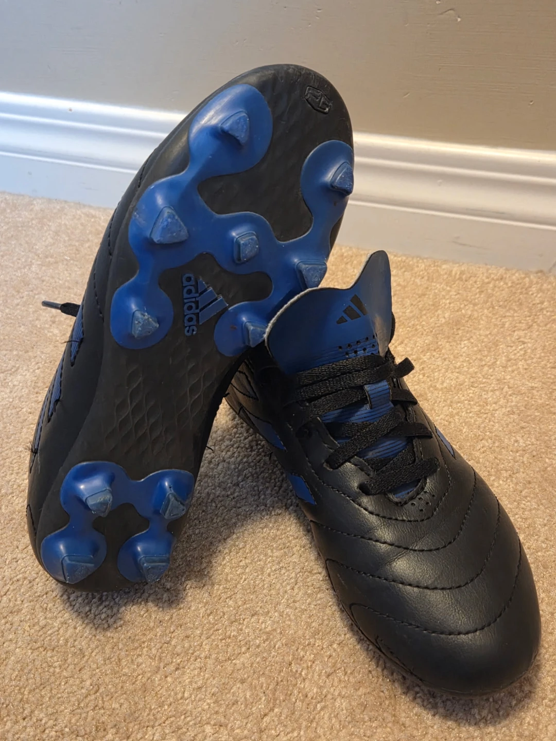 Adidas Black & Blue Soccer Cleats size 3 - photo 3