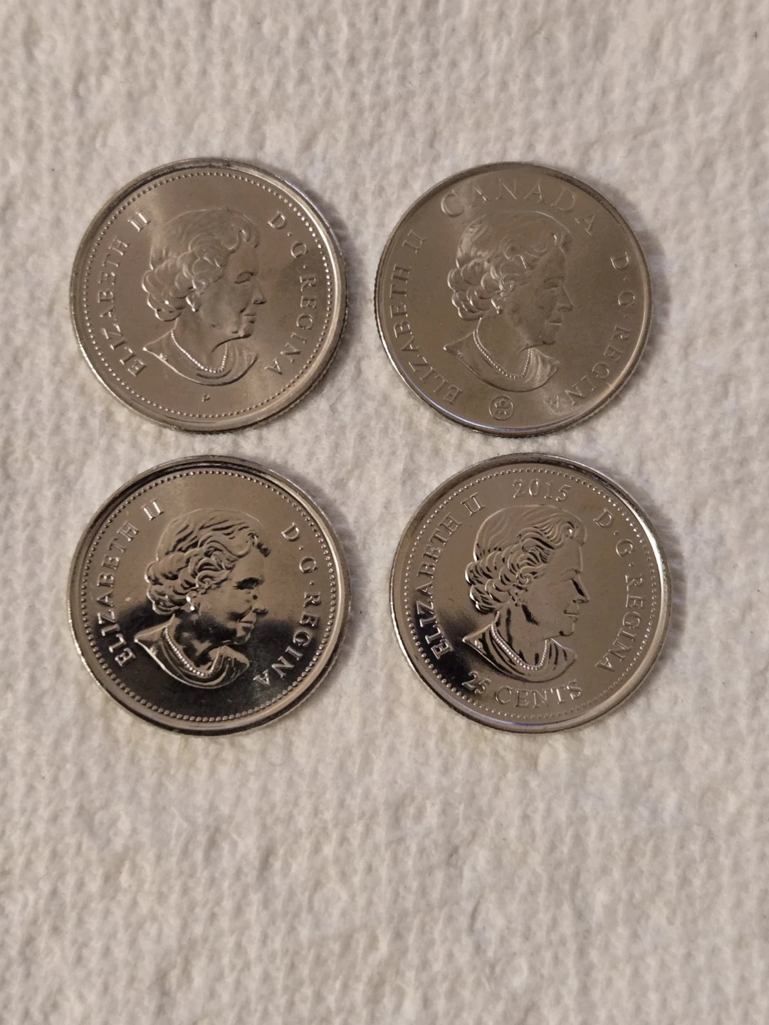 4 Canadian 25 Cents Coins - photo 2