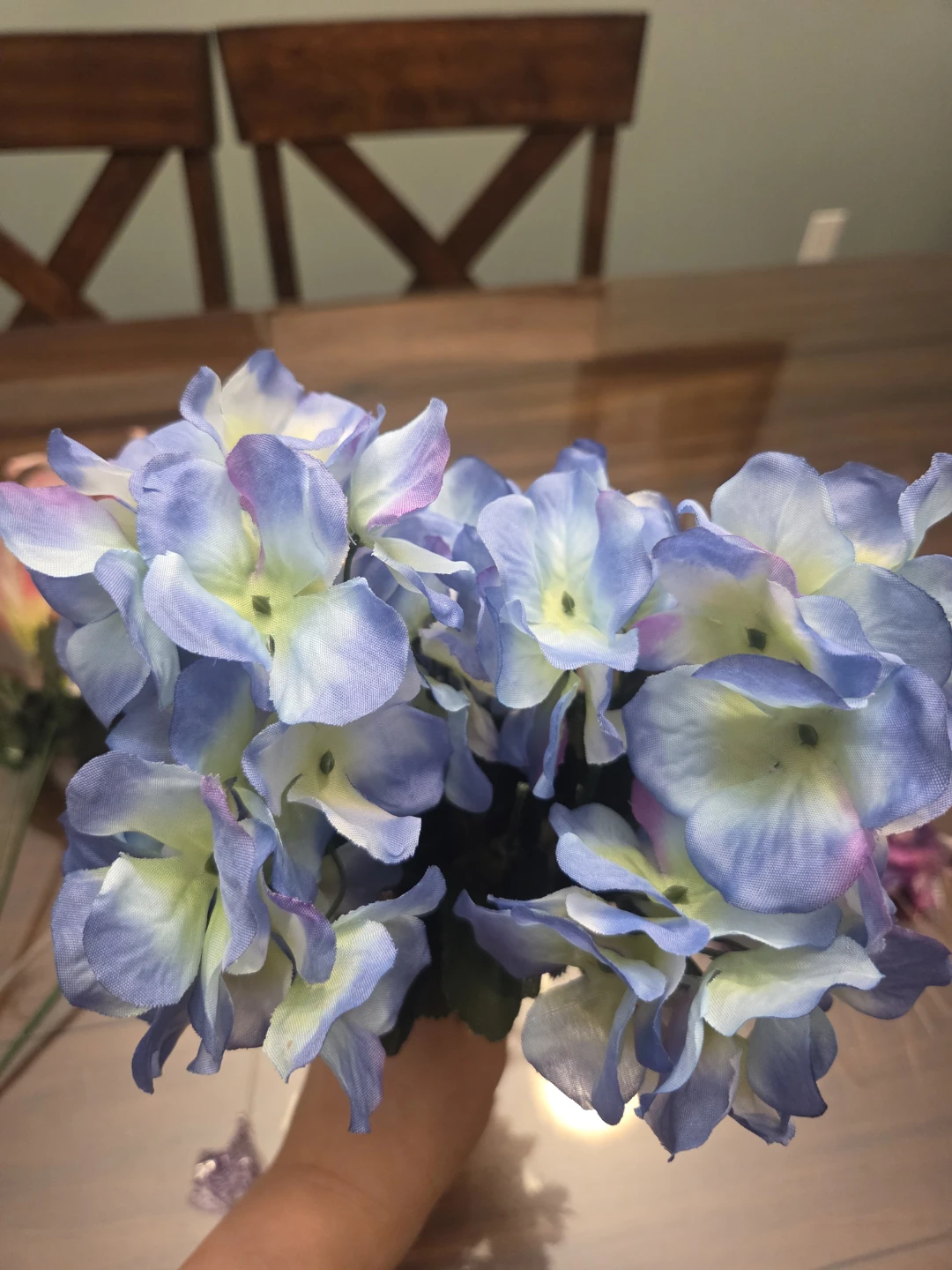 Assorted artificial flowers and heart decorations - photo 4
