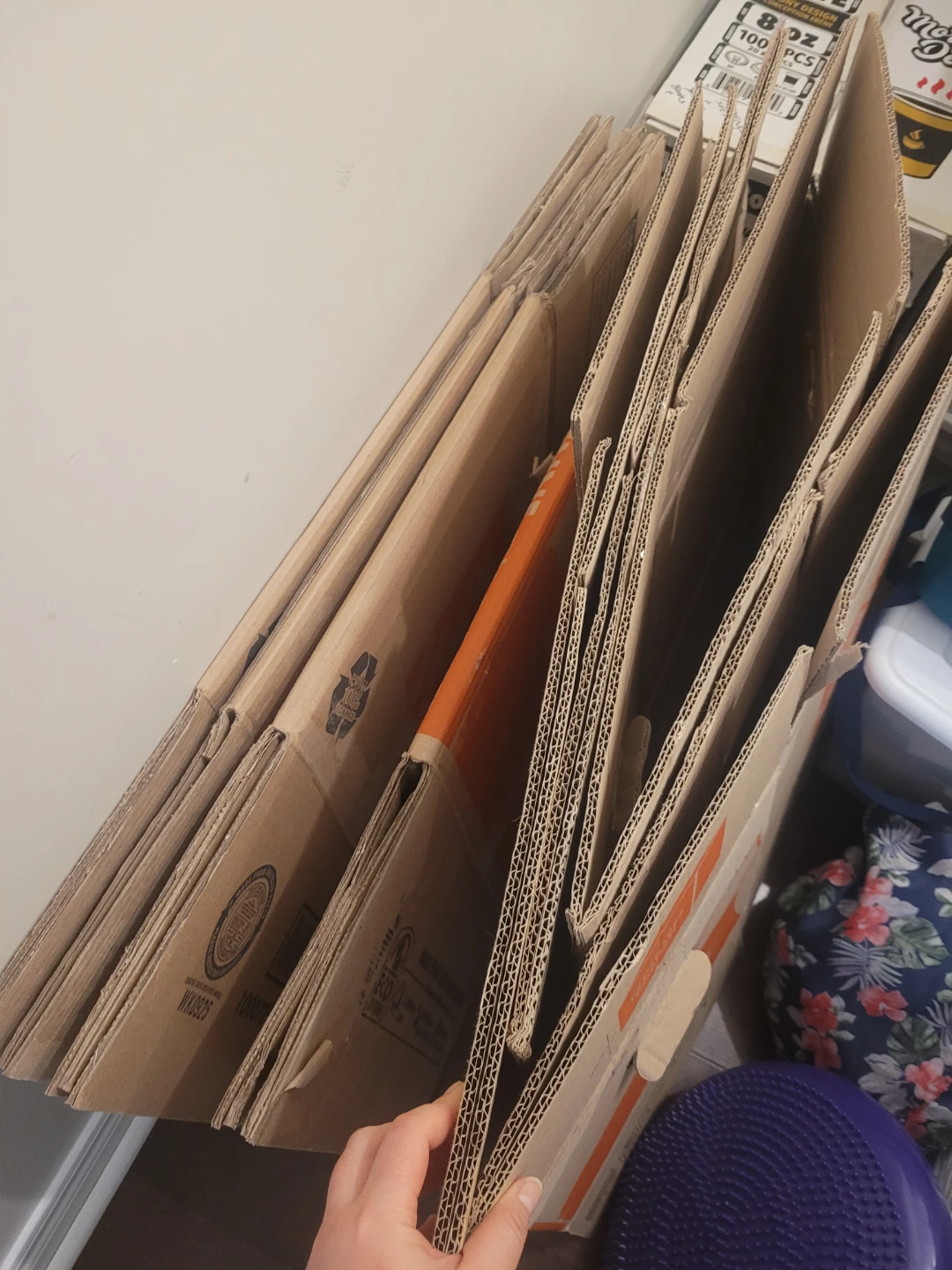 Free moving boxes