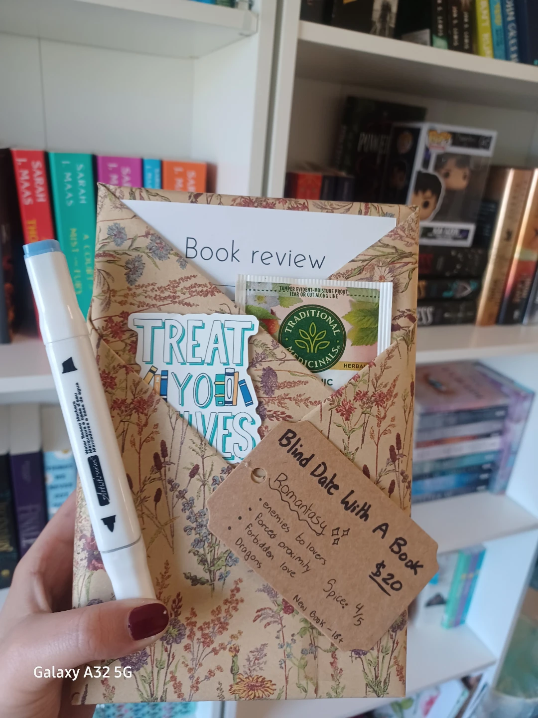 Blind Date With A Book - New & Wrapped Books - photo 4