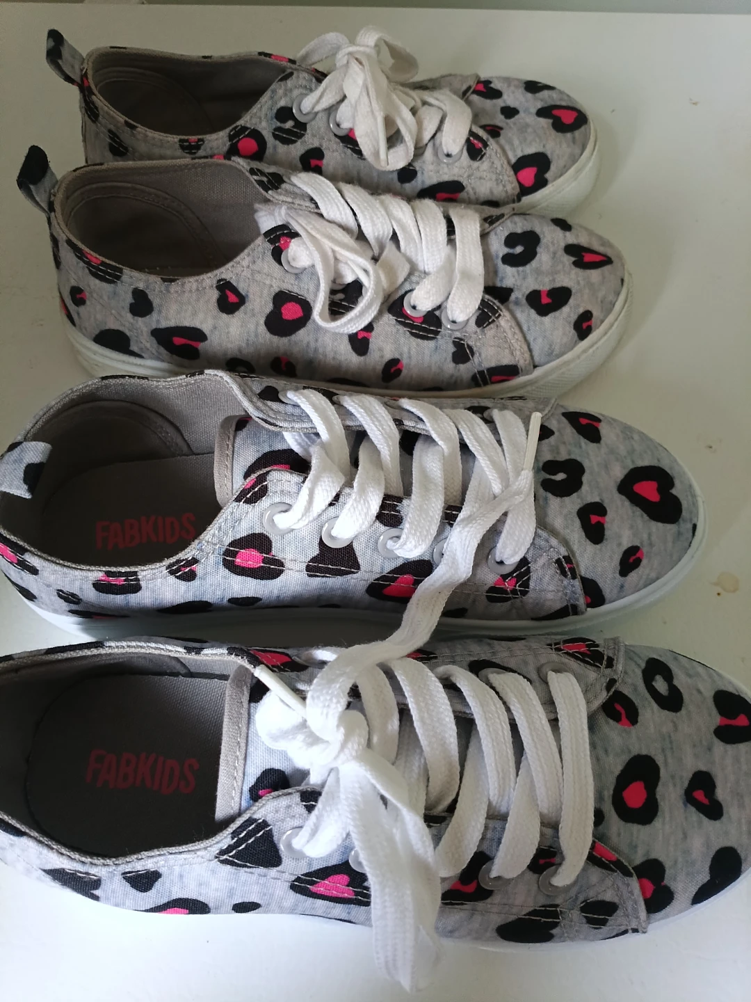 Shoes sizes 2 and 3