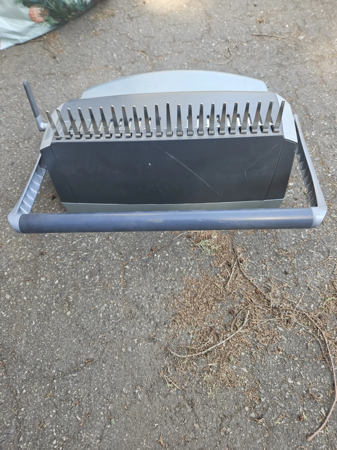 GBC CombBind C110 Comb Binder - photo 3