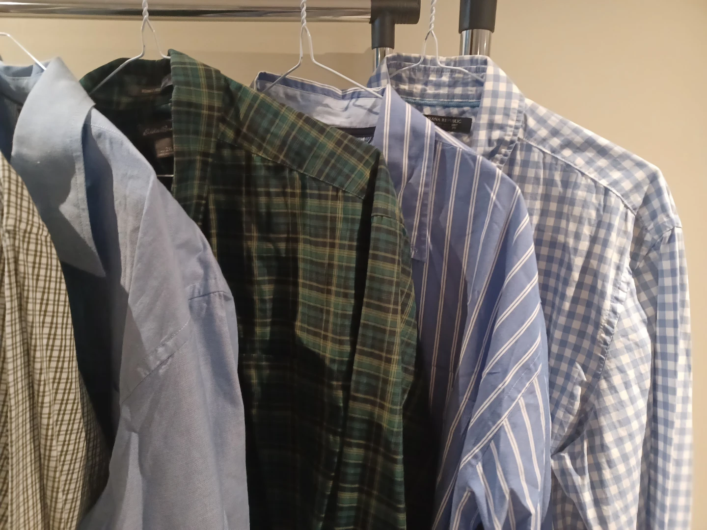 6 brand name men's shirts &1 sweater - photo 2