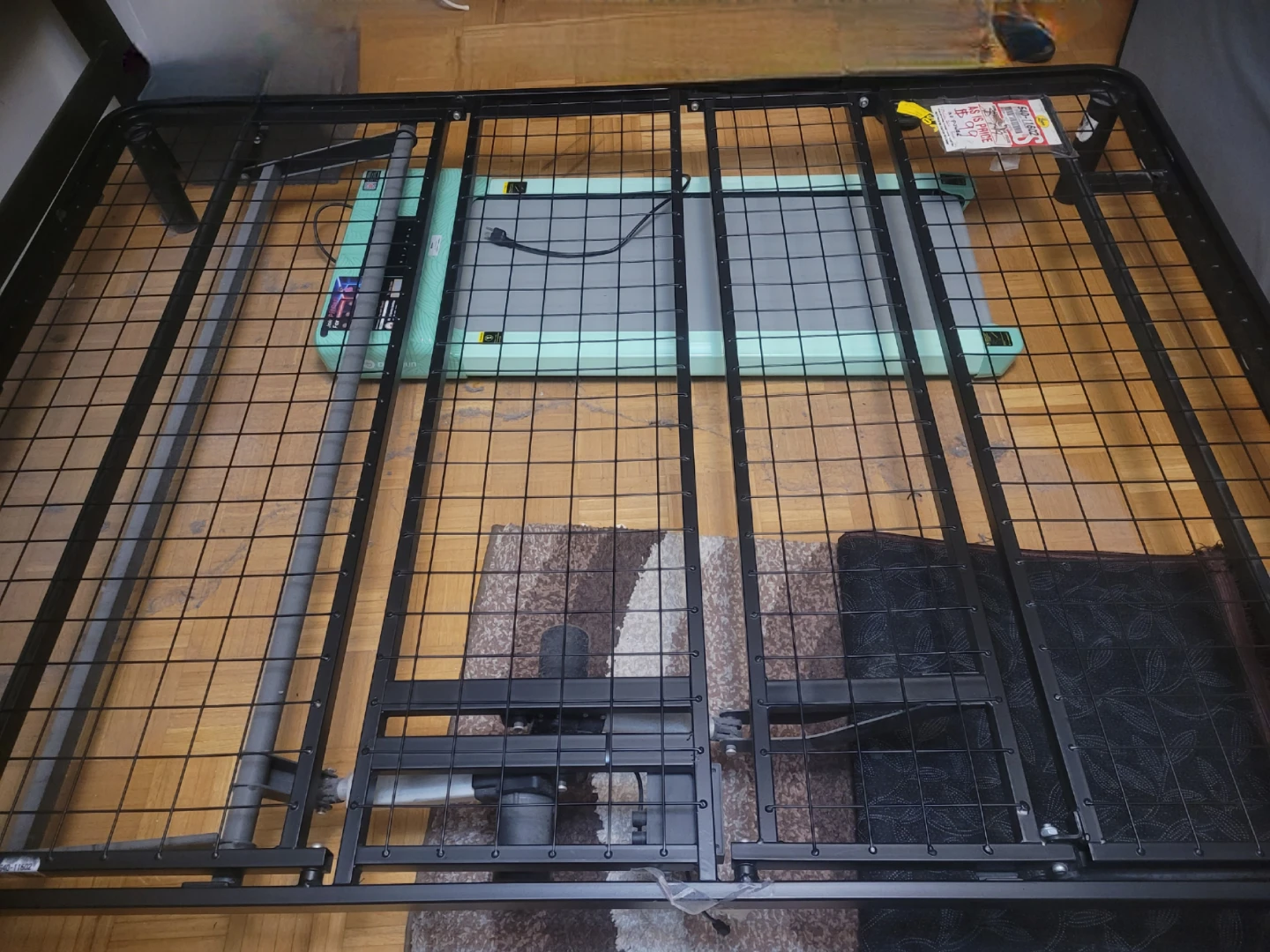 Metal Bed Frame -  Queen Size - photo 2
