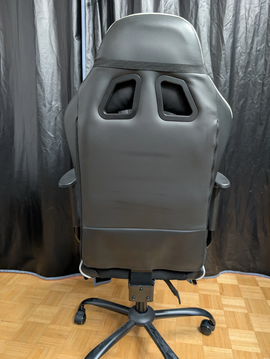 Black and White Gaming Chair - photo 3