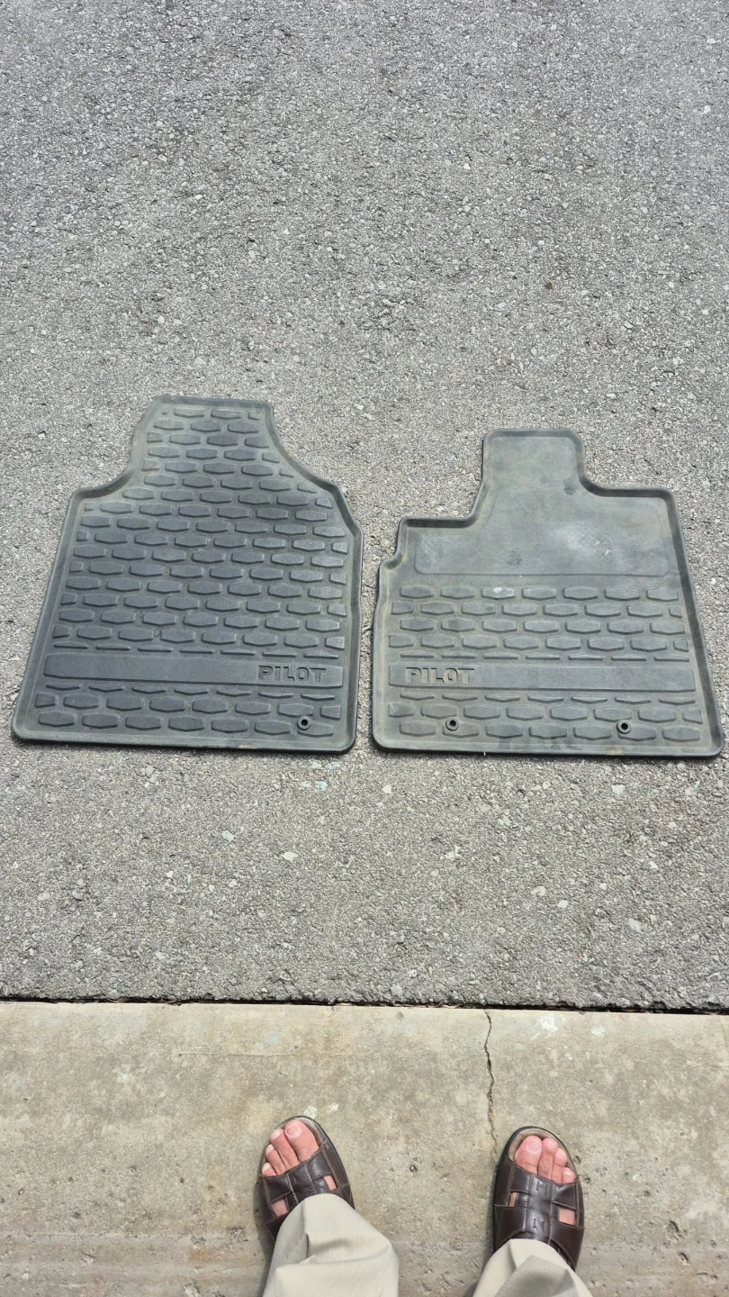 Genuine Honda Pilot All-Season Floor Mats (Front Row)