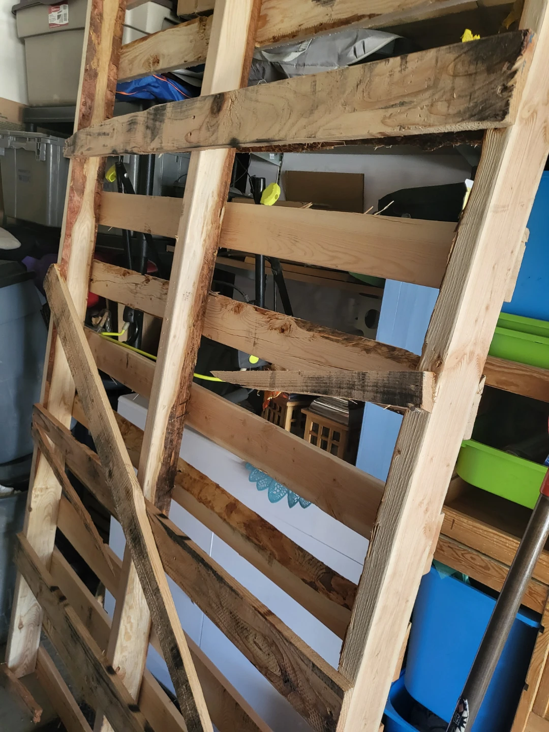 Wooden Pallet Frame