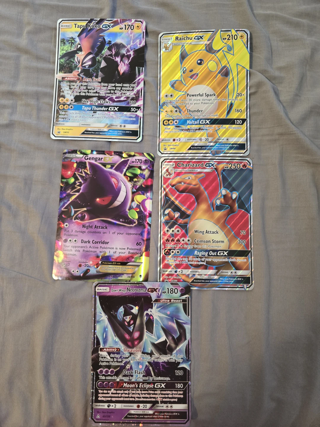 JUMBO Assorted Pokémon Cards SET OF 5