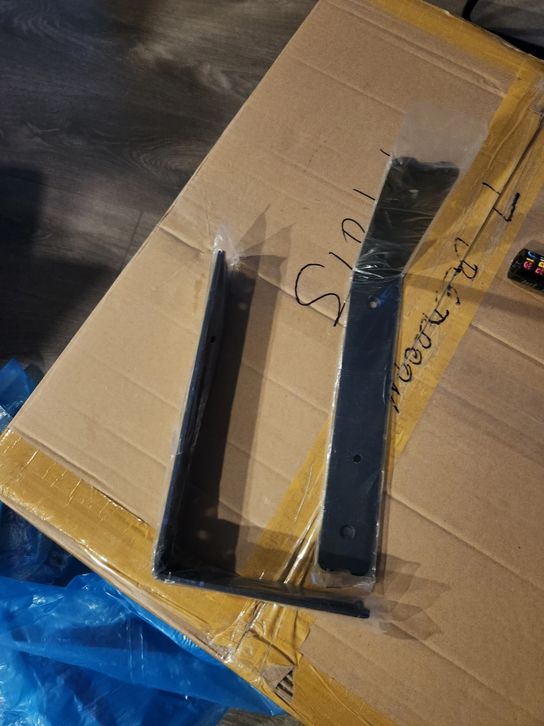 Black Metal Shelf Brackets - photo 3