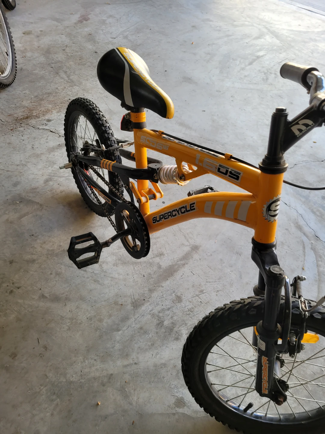 Orange Supercycle "Eclipse" Kids Bike