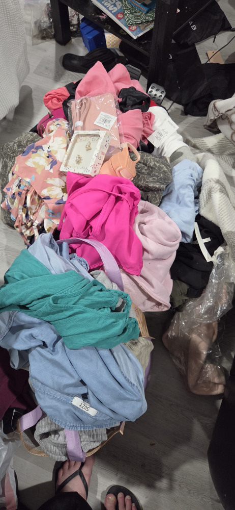 Assorted Women's Clothing Bundle - photo 3