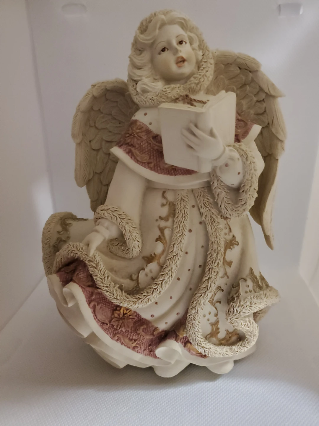 Cherison Renaissance Collection Angel Figurine