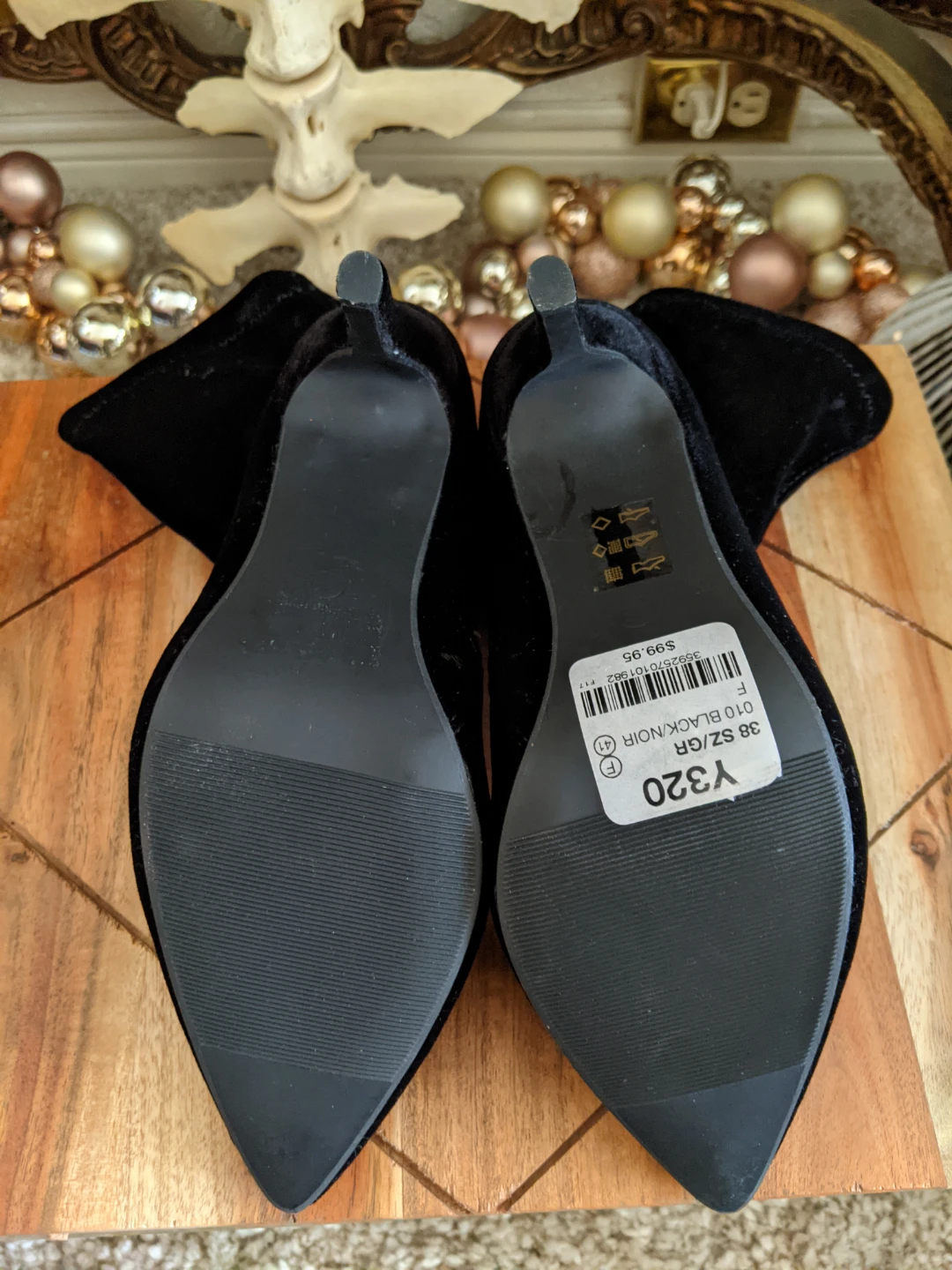 Le Château Black Velvet Stiletto Booties - photo 4