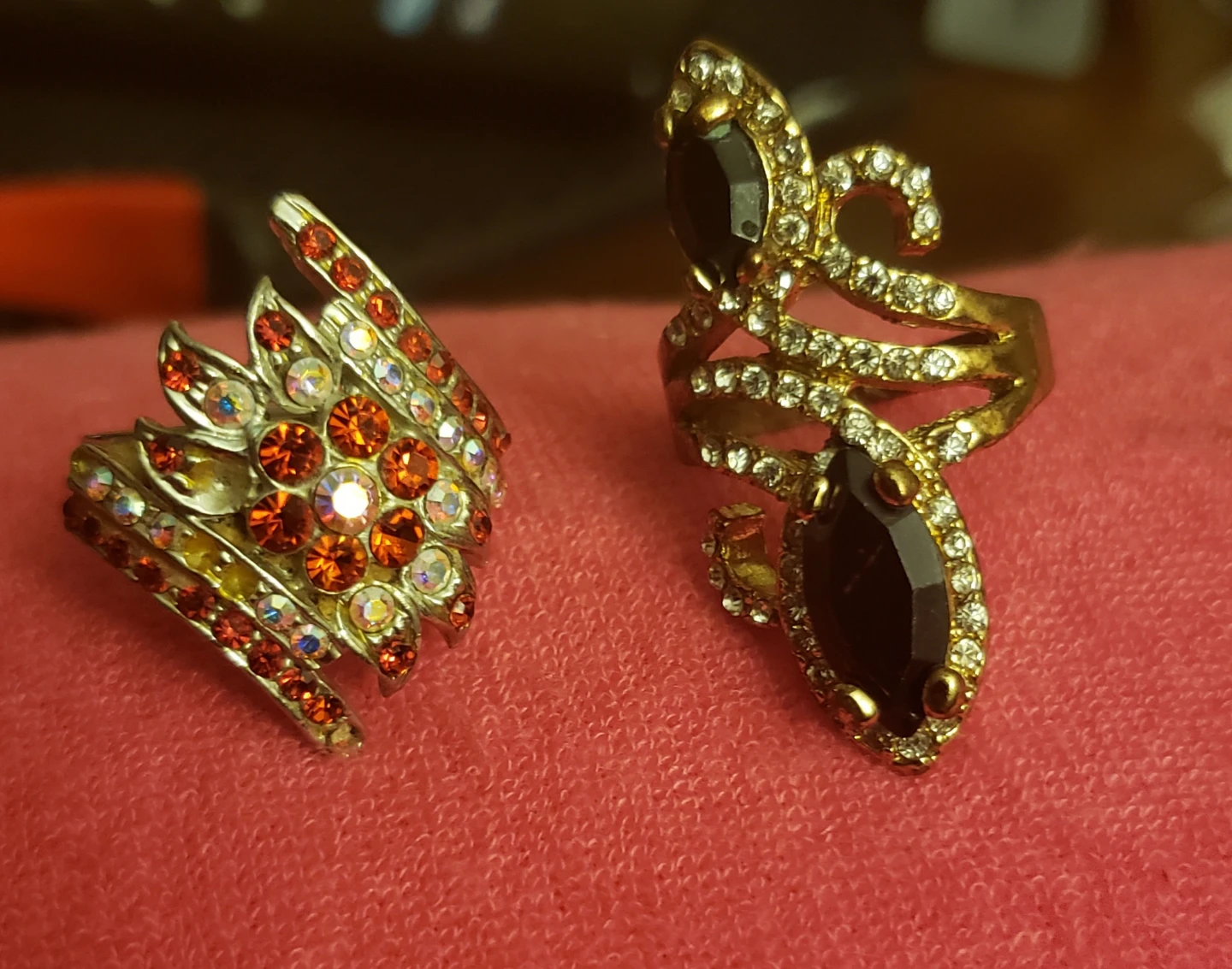 Set of 2 decorative rings with crystal ring holder - photo 2