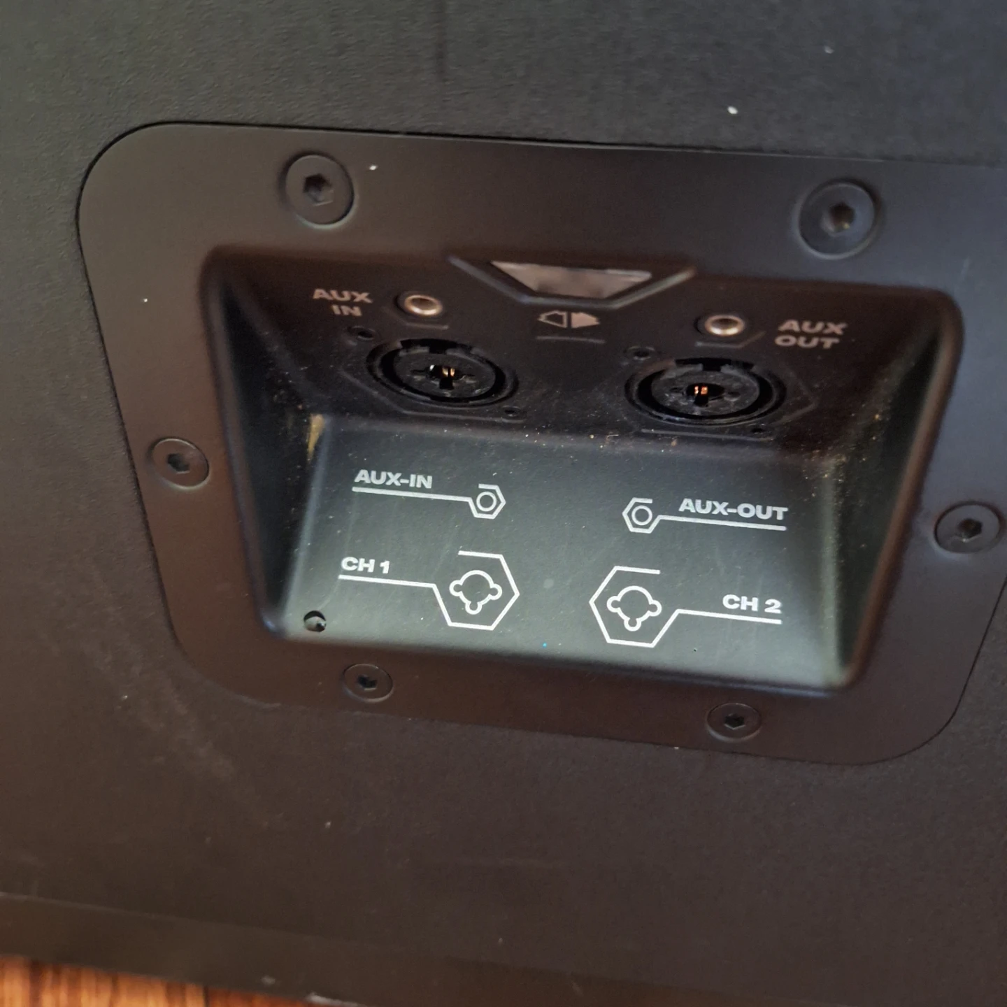 SOUNDBOKS 4 Bluetooth Speaker Bundle - photo 5
