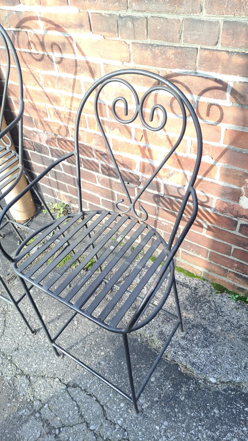 Set of 3 Wrought Iron Bar Stools with Heart Back Design - photo 3