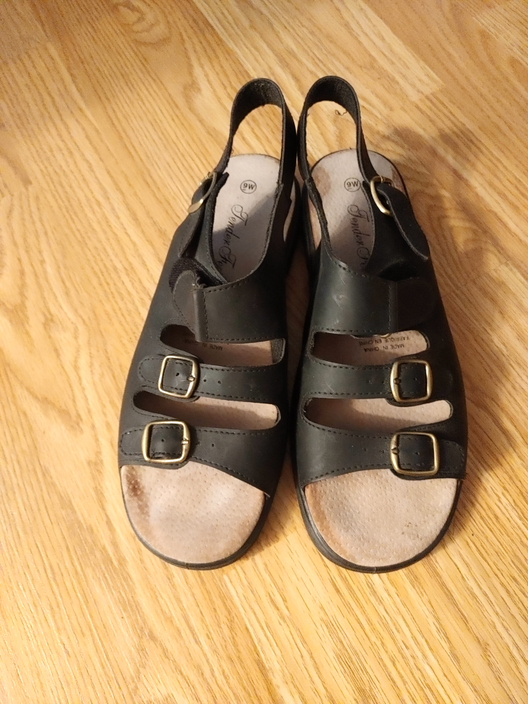 Women's Black Sandals Size 9
