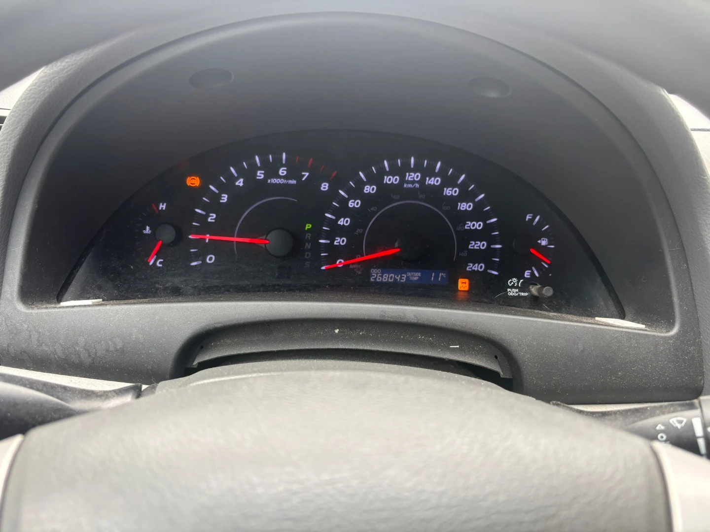 2010 Toyota Camry LE Sedan - photo 5