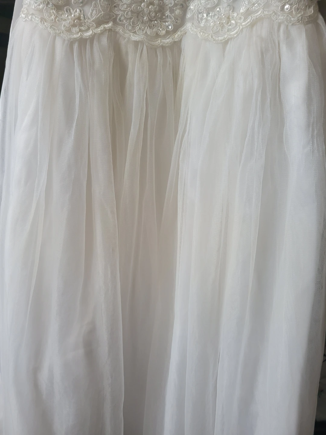 White Formal Dress with Pearls and Lace - photo 3