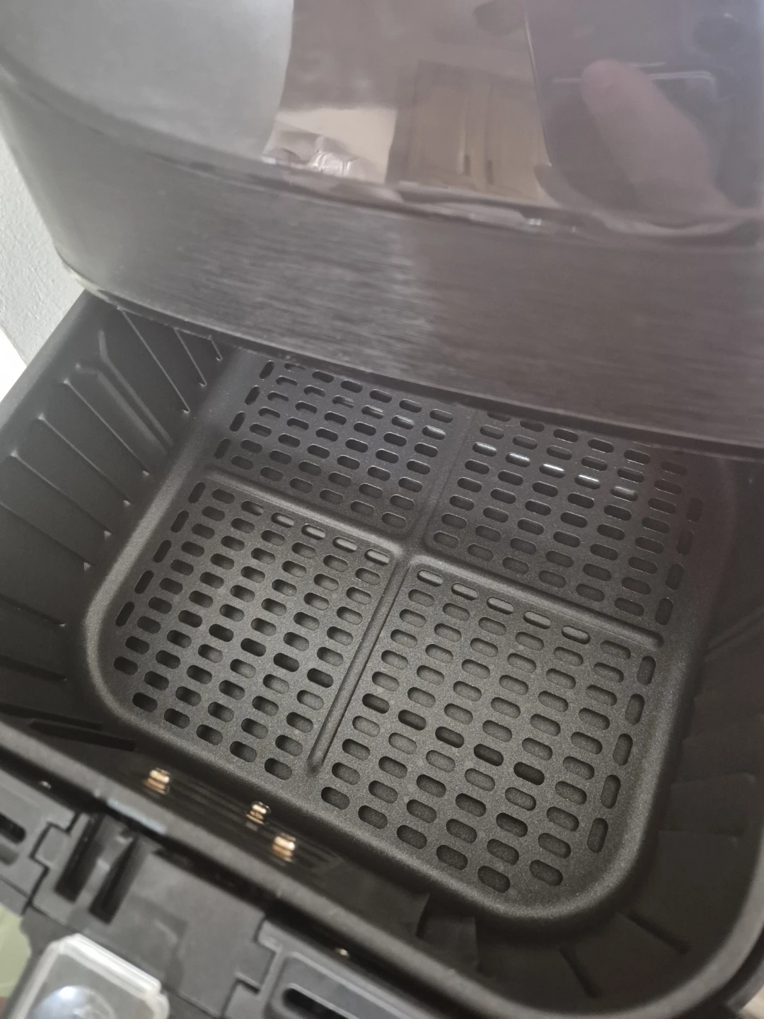 COSORI Air Fryer [Moving Sale] - photo 2