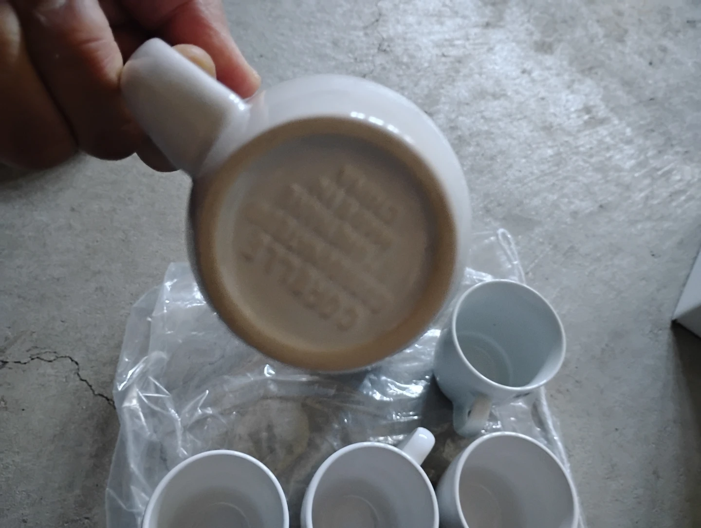 Set of 6 White Ceramic Mugs - photo 2